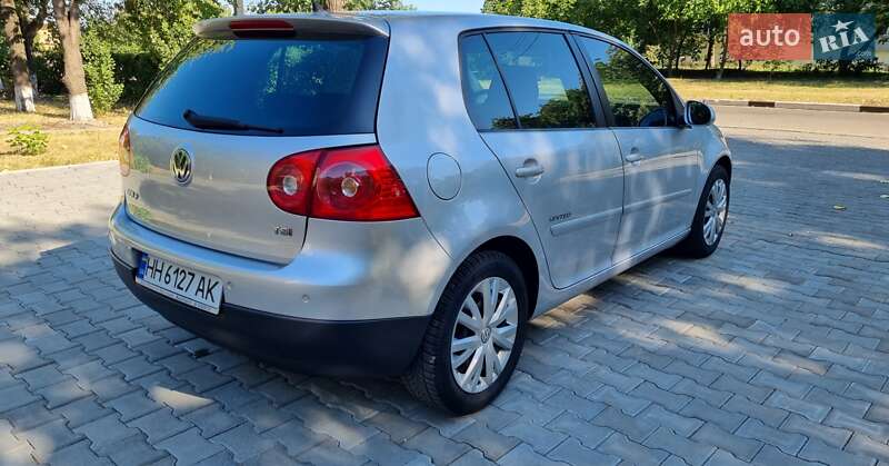 Хетчбек Volkswagen Golf 2008 в Подільську