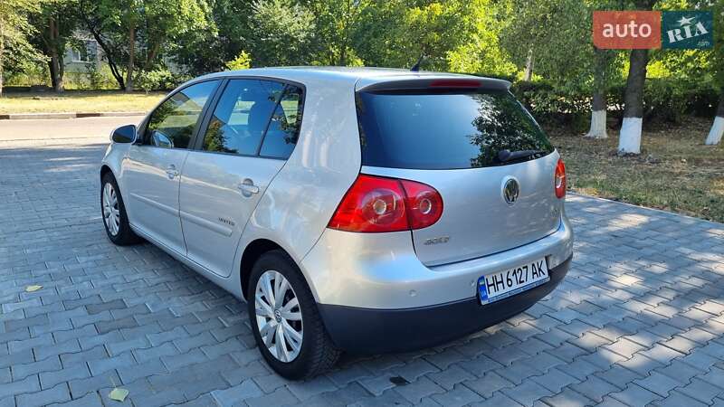 Хетчбек Volkswagen Golf 2008 в Подільську