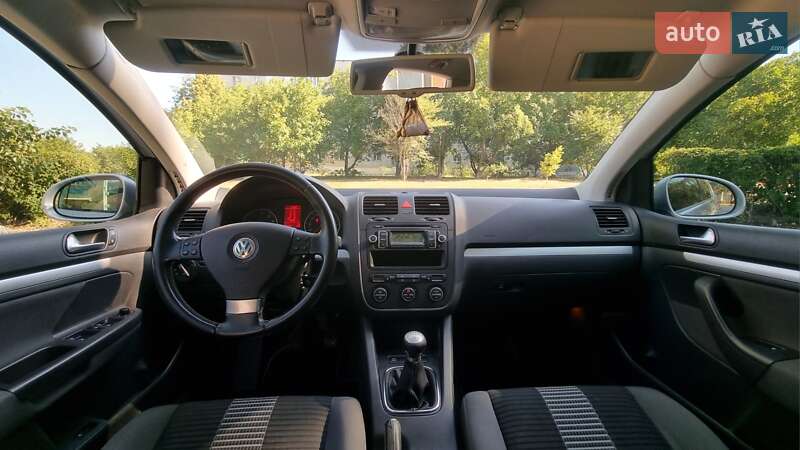 Хетчбек Volkswagen Golf 2008 в Подільську