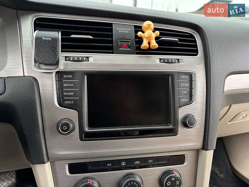 Універсал Volkswagen Golf 2015 в Білій Церкві