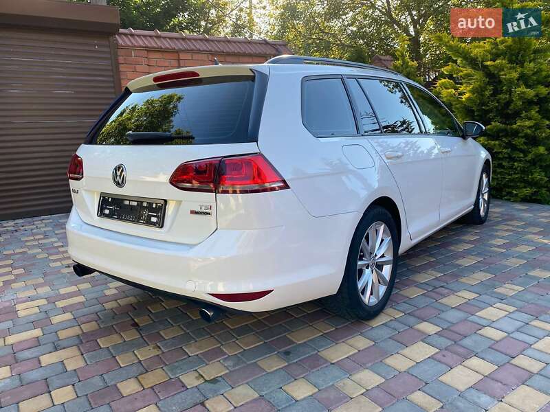 Універсал Volkswagen Golf 2016 в Одесі