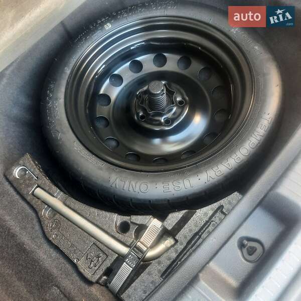 Хетчбек Volkswagen Golf 2015 в Львові