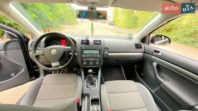 Універсал Volkswagen Golf 2009 в Коломиї