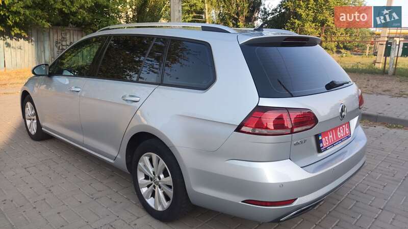 Універсал Volkswagen Golf 2018 в Черкасах