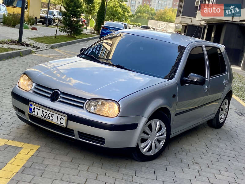 Volkswagen Golf 2000