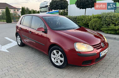 Хетчбек Volkswagen Golf 2003 в Києві