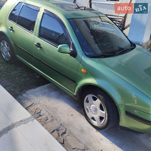 Хетчбек Volkswagen Golf 1998 в Тернополі