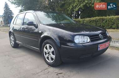 Хэтчбек Volkswagen Golf 2003 в Луцке