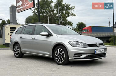 Универсал Volkswagen Golf 2018 в Бережанах