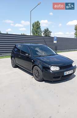 Хэтчбек Volkswagen Golf 1998 в Киеве
