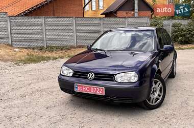 Хэтчбек Volkswagen Golf 2003 в Виннице