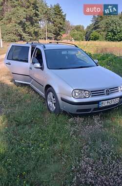 Универсал Volkswagen Golf 2001 в Полтаве