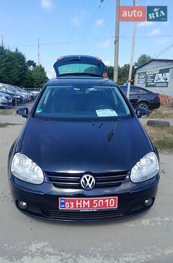 Хэтчбек Volkswagen Golf 2008 в Луцке