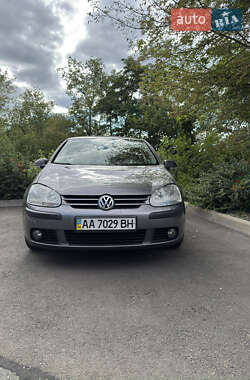 Хетчбек Volkswagen Golf 2008 в Києві