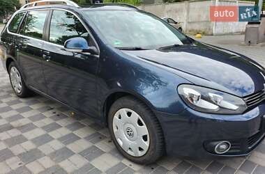 Универсал Volkswagen Golf 2010 в Хмельницком