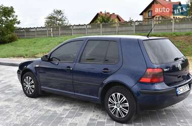 Хэтчбек Volkswagen Golf 2002 в Мостиске
