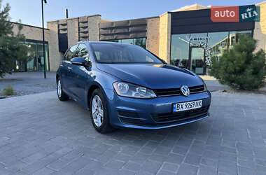 Хэтчбек Volkswagen Golf 2017 в Хмельницком