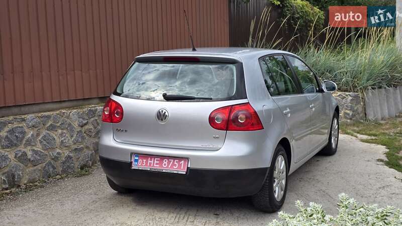 Хэтчбек Volkswagen Golf 2006 в Полтаве