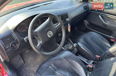 Универсал Volkswagen Golf 2000 в Владимире