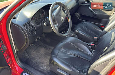 Универсал Volkswagen Golf 2000 в Владимире