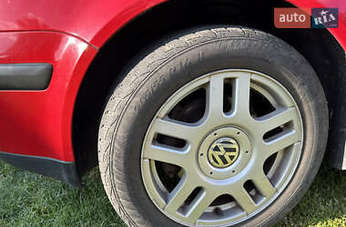 Универсал Volkswagen Golf 2000 в Владимире