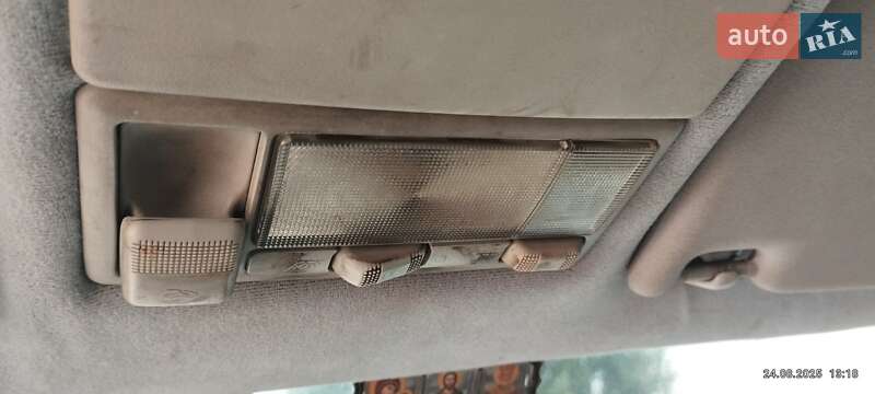 Хетчбек Volkswagen Golf 1994 в Чернігові