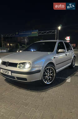 Хетчбек Volkswagen Golf 2000 в Харкові