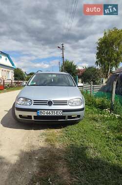 Универсал Volkswagen Golf 2005 в Теофиполе