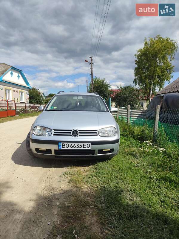 Volkswagen Golf 2005