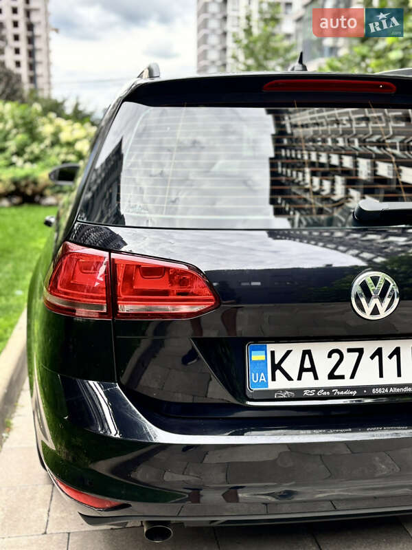 Универсал Volkswagen Golf 2016 в Буче