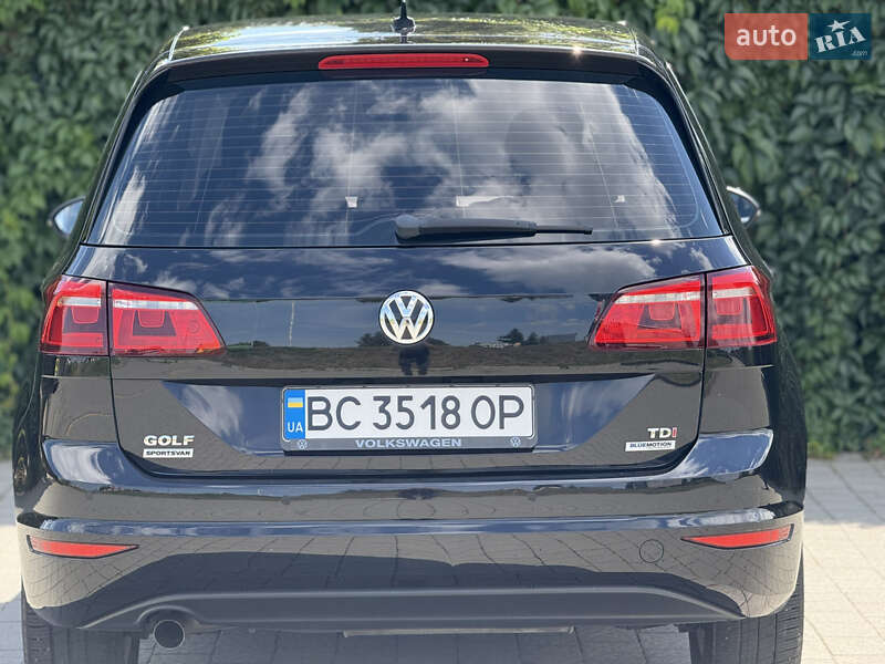 Хетчбек Volkswagen Golf 2016 в Стрию