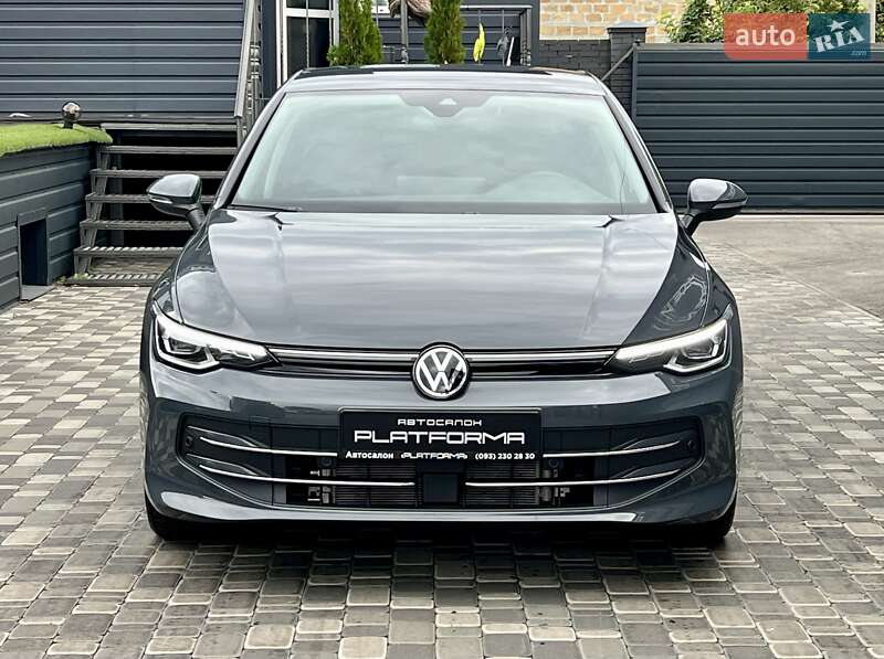 Хетчбек Volkswagen Golf 2024 в Києві