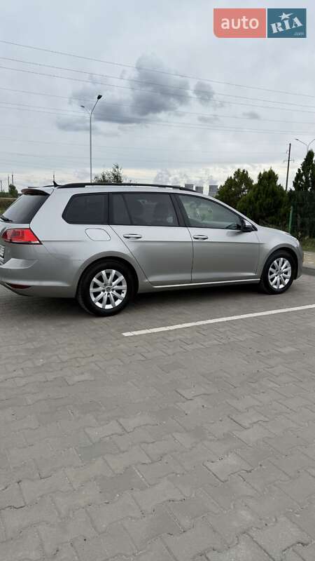 Універсал Volkswagen Golf 2014 в Вараші