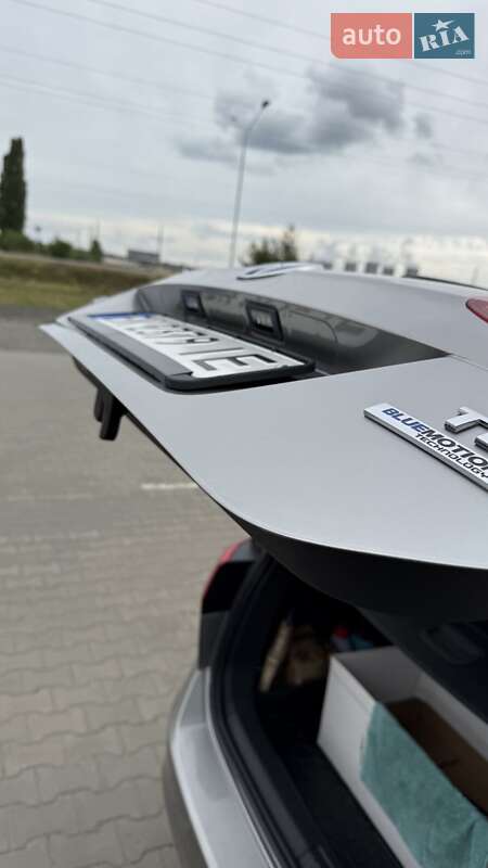 Універсал Volkswagen Golf 2014 в Вараші