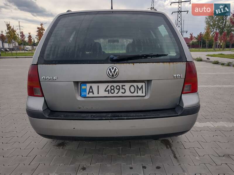 Универсал Volkswagen Golf 2002 в Буче