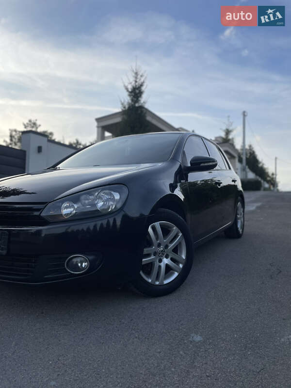 Хетчбек Volkswagen Golf 2010 в Львові