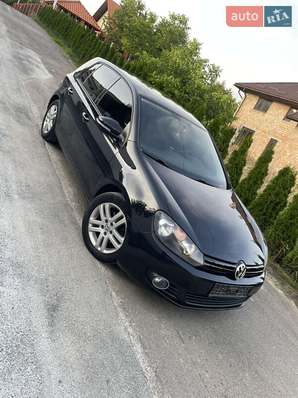 Хетчбек Volkswagen Golf 2010 в Львові
