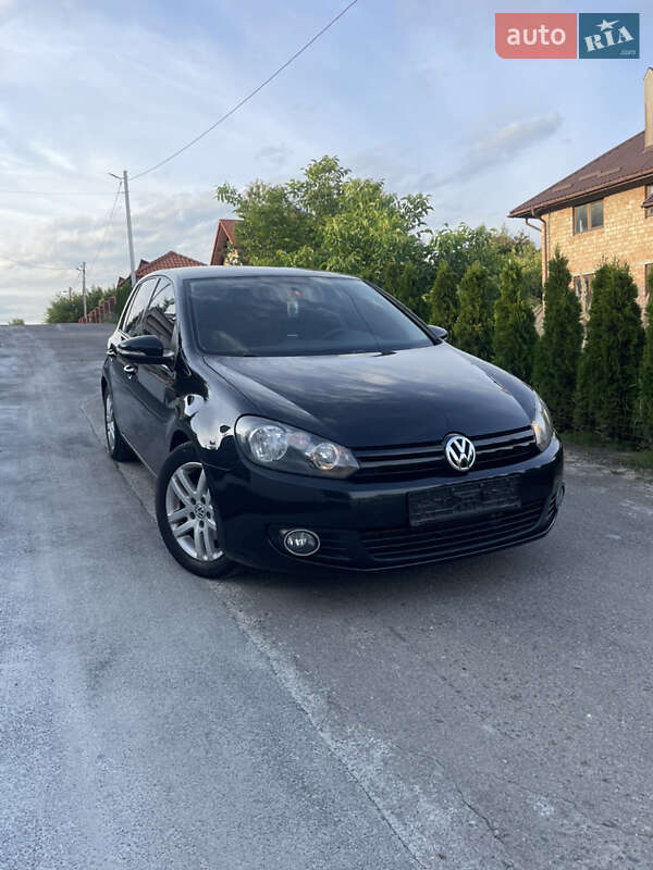 Хетчбек Volkswagen Golf 2010 в Львові