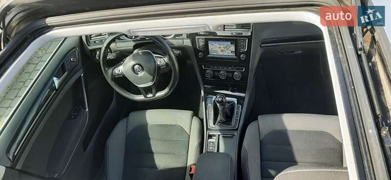 Универсал Volkswagen Golf 2013 в Львове