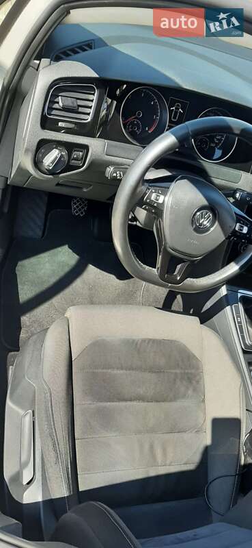 Универсал Volkswagen Golf 2013 в Львове