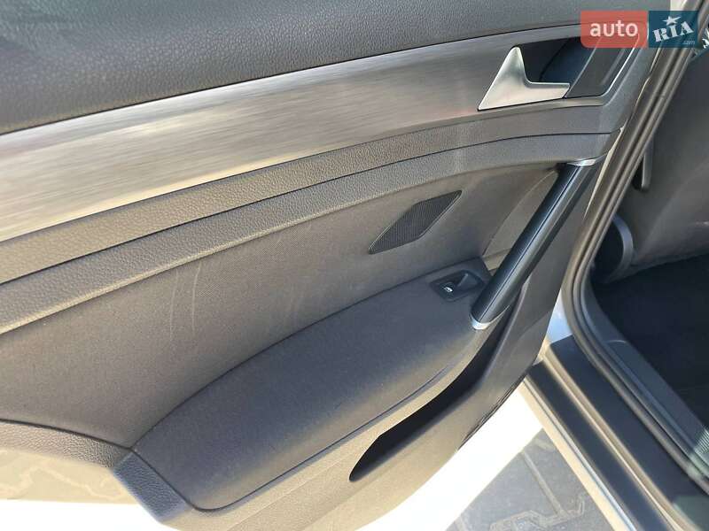 Универсал Volkswagen Golf 2019 в Одессе