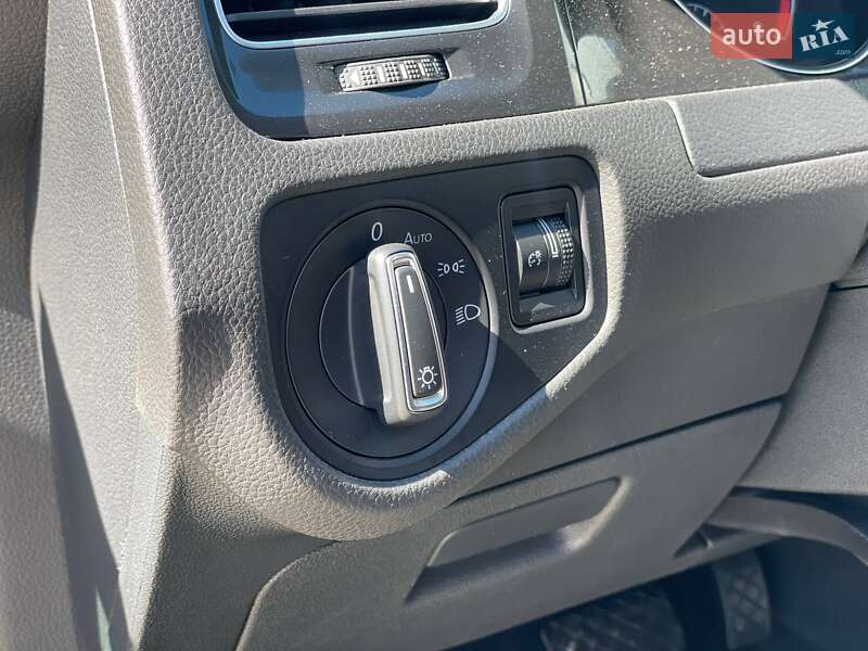 Универсал Volkswagen Golf 2019 в Одессе