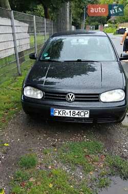 Хетчбек Volkswagen Golf 2004 в Києві