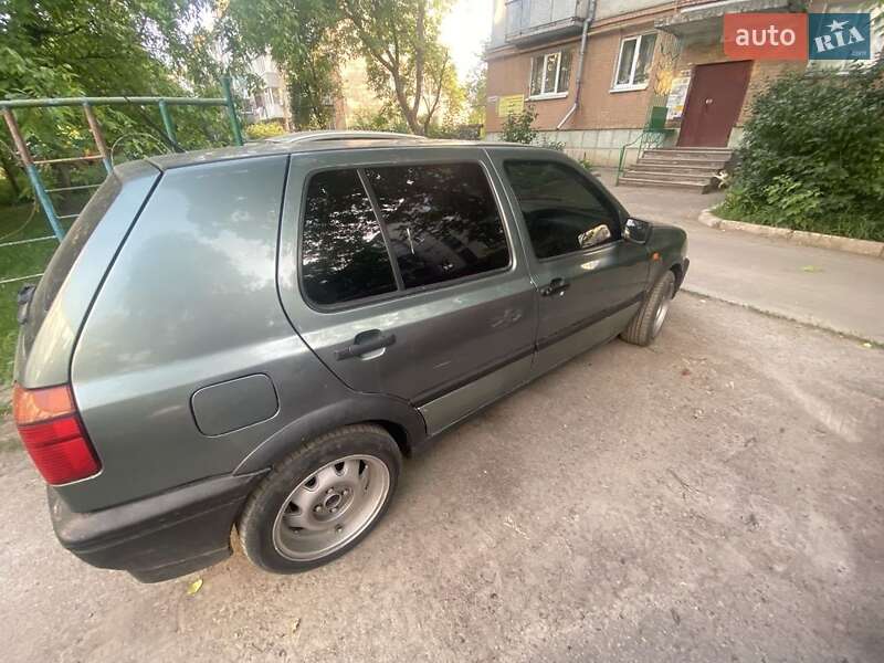 Хэтчбек Volkswagen Golf 1993 в Белой Церкви