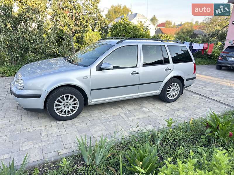 Універсал Volkswagen Golf 2005 в Львові