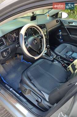 Хэтчбек Volkswagen Golf 2019 в Полтаве