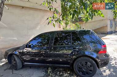 Хетчбек Volkswagen Golf 2002 в Кривому Розі