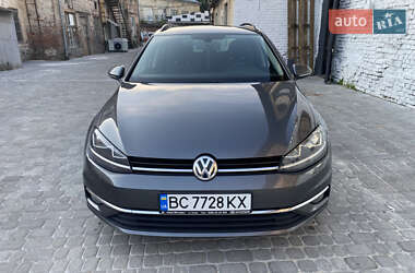 Универсал Volkswagen Golf 2017 в Львове