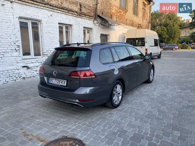 Универсал Volkswagen Golf 2017 в Львове