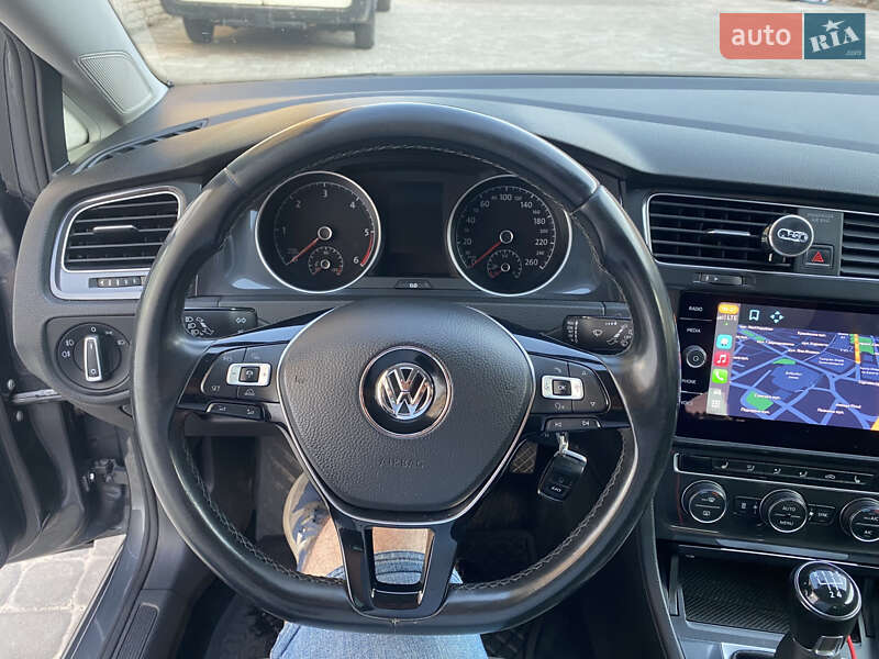 Универсал Volkswagen Golf 2017 в Львове
